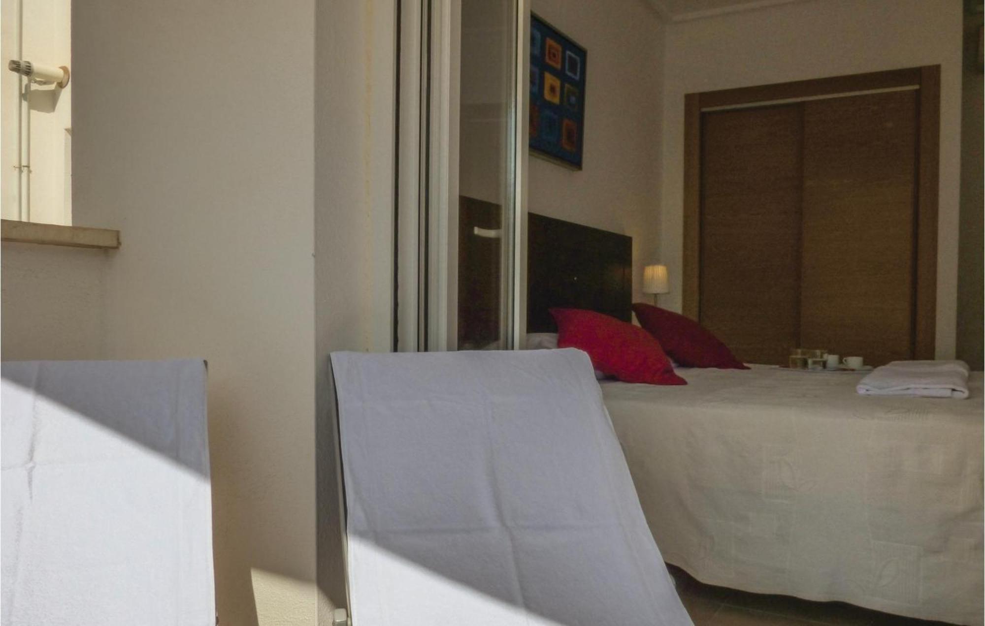 Lovely Apartment In Sucina With Swimming Pool Luaran gambar